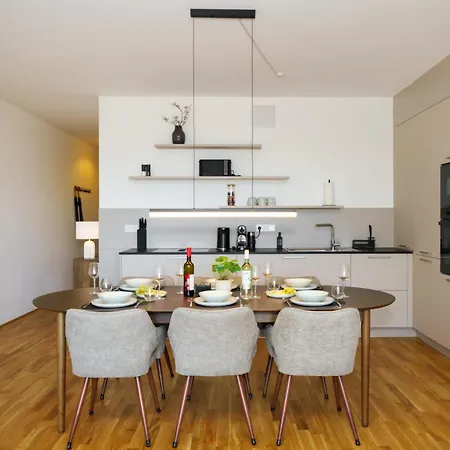 Luxurioeses 4-zimmer-apt Im Japandi-stil I Top-lage I Familienfreundlich I Terrasse I Kueche I Netflix I Kostenloser Parkplatz I 110 M2 * Eltville am Rhein