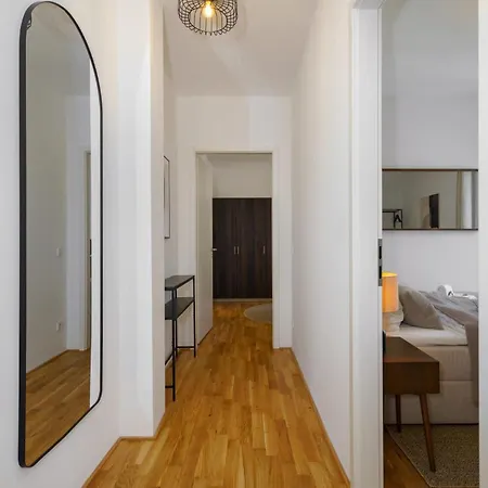 Luxurioeses 4-zimmer-apt Im Japandi-stil I Top-lage I Familienfreundlich I Terrasse I Kueche I Netflix I Kostenloser Parkplatz I 110 M2 Eltville am Rhein