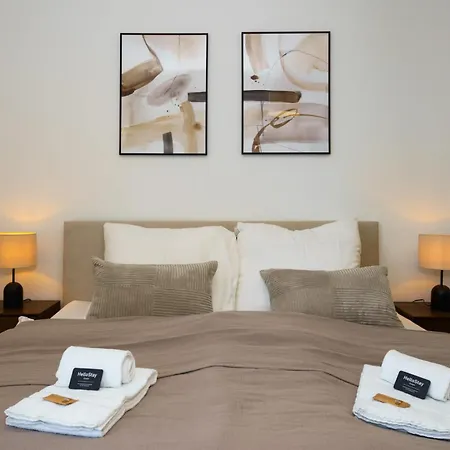 Luxurioeses 4-zimmer-apt Im Japandi-stil I Top-lage I Familienfreundlich I Terrasse I Kueche I Netflix I Kostenloser Parkplatz I 110 M2 Appartement Eltville am Rhein