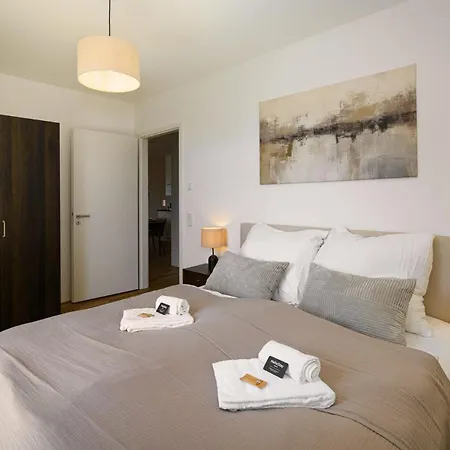 Luxurioeses 4-zimmer-apt Im Japandi-stil I Top-lage I Familienfreundlich I Terrasse I Kueche I Netflix I Kostenloser Parkplatz I 110 M2 Appartement Eltville am Rhein