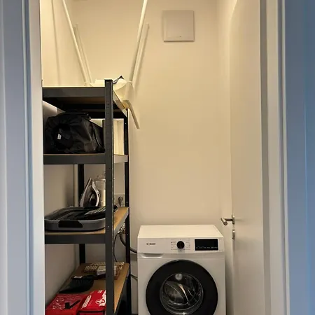 Apartman Luxurioeses 4-zimmer-apt Im Japandi-stil I Top-lage I Familienfreundlich I Terrasse I Kueche I Netflix I Kostenloser Parkplatz I 110 M2 *