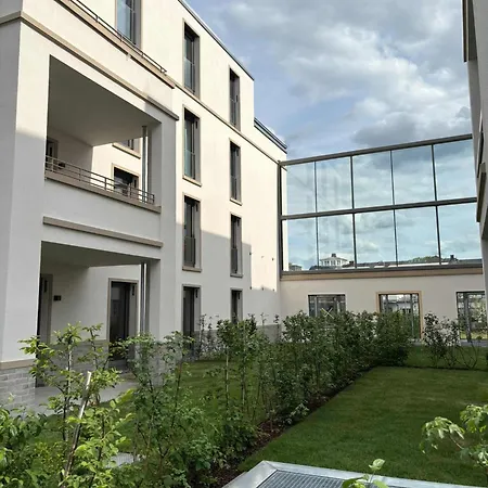 Apartman Luxurioeses 4-zimmer-apt Im Japandi-stil I Top-lage I Familienfreundlich I Terrasse I Kueche I Netflix I Kostenloser Parkplatz I 110 M2