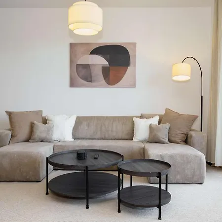 Luxurioeses 4-zimmer-apt Im Japandi-stil I Top-lage I Familienfreundlich I Terrasse I Kueche I Netflix I Kostenloser Parkplatz I 110 M2 *