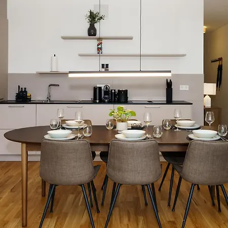 Apartamento Luxuriöses 4-zimmer-apt Im Japandi-stil I Top-lage I Familienfreundlich I Terrasse I Küche I Netflix I Kostenloser Parkplatz I 110 M2 *