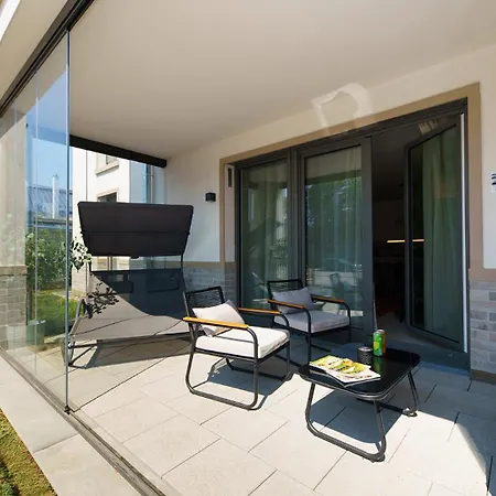 Luxurioeses 4-zimmer-apt Im Japandi-stil I Top-lage I Familienfreundlich I Terrasse I Kueche I Netflix I Kostenloser Parkplatz I 110 M2 Appartement