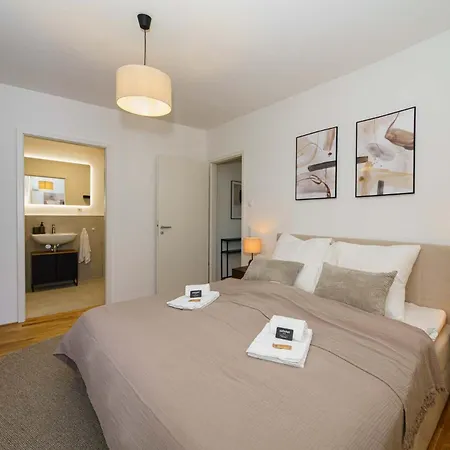 Luxurioeses 4-zimmer-apt Im Japandi-stil I Top-lage I Familienfreundlich I Terrasse I Kueche I Netflix I Kostenloser Parkplatz I 110 M2 *